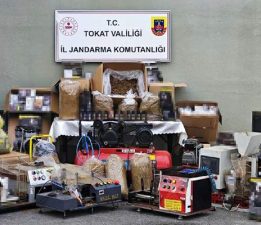 Tokat’ta jandarma kaçak tütün operasyonu düzenledi