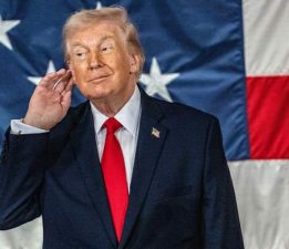 Trump, Diego Garcia’daki askeri üssü İran’a yönelik olası saldırılarda kullanabileceklerini belirtti