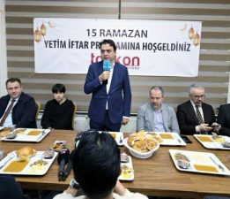 Tokat’ta Ramazan’ın 15’inde yetimler için sofra kuruldu