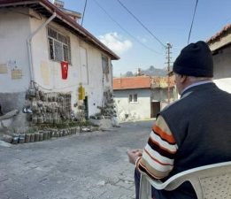 Bahçede yetiştiremeyince çözümü evinin duvarında buldu