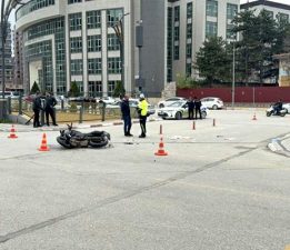 Tokat’ta motosikletle otomobil çarpıştı: 2 ağır yaralı