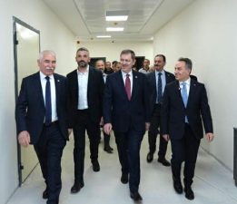 Üniversite Hastanesi’nin “Yeni Acil Binası” yükseliyor