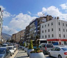 Tokat’ta “GOP Bulvarı” nefes alamıyor, trafik çilesi bitmiyor
