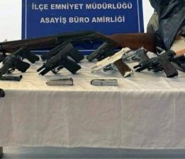 Erbaa’da silah operasyonunda cephanelik çıktı