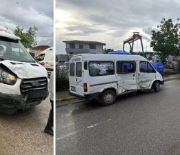 Erbaa’da iki servis minibüsü çarpıştı: 10 yaralı