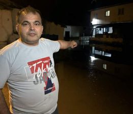 Turhal’da Yeşilırmak suyu taştı, bazı evleri su bastı