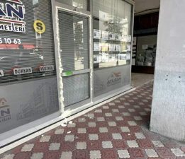 Turhal’da taşkın riskine karşı esnaf kepenk kapattı