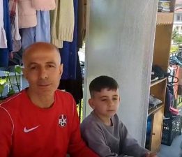 Sokakta kurulan iyilik reyonu ihtiyaç sahiplerine umut oldu