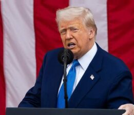 Trump: “İran’a bu gece çok sert bir darbe indireceğiz”