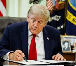 ABD Yüksek Mahkemesi, Trump’ın doğumla vatandaşlığı sınırlayan kararnamesini iptal etti