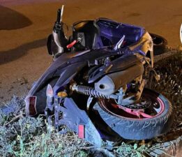 Kontrolden çıkan motosiklet kaldırıma çarptı: 1 ölü