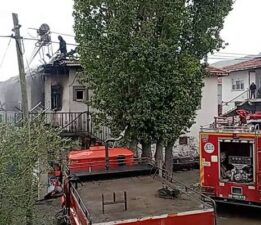 Yeşilyurt’ta yanan ev kullanılmaz hale geldi