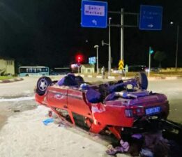 Ters dönen Tofaş’ın içindeki 2 kişi yaralandı
