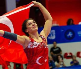 Akdeniz Oyunları’nda Nesrin Baş Türkiye’ye 400. altını getirdi