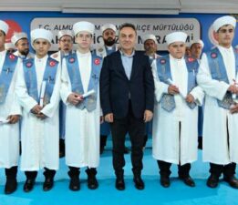 Rektör Yılmaz “41 Hafız” için düzenlenen icazet merasimine katıldı