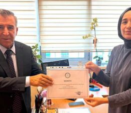 MHP Erbaa İlçe Başkanı “Cemal Kale” mazbatasını aldı