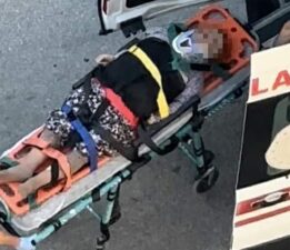 Yaya geçidinde otomobilin çarptığı kadın hayatını kaybetti: Kaza anı kamerada