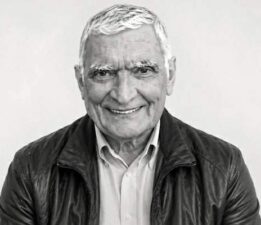 Orhan Ziya Diren, Ebediyete uğurlanıyor