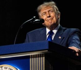 Trump’tan ABD’li seçmenlere 5 bin dolar ödeme vaadi