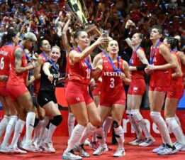 A Milli Voleybol Takımı, üst üste 2. kez Avrupa şampiyonu