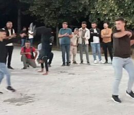 Taklacı gençler viral oldu