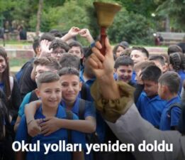 Okul yolları yeniden doldu: 17 milyon öğrenci için ders zili çaldı