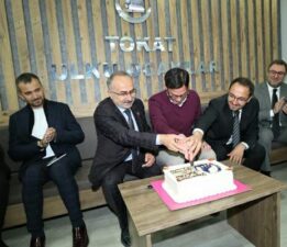 Başkan Kemal Yazıcıoğlu’na sürpriz pasta