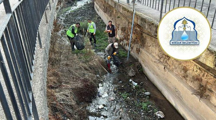 Niksar Belediyesi’nden ‘Maduru Deresi’nde temizlik çalışması