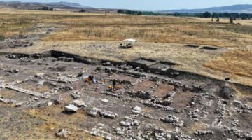 Kayalıpınar’da 3 bin 400 yıllık kraliyet arşivi gün yüzüne çıkarıldı