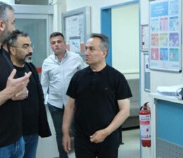 Rektör Yılmaz’dan Üniversite Hastanesi Acil Servisi’ne ziyaret